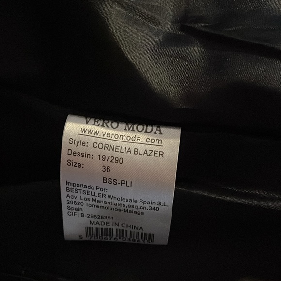 Beautiful Vero Moda blazer - Picture 2 of 4